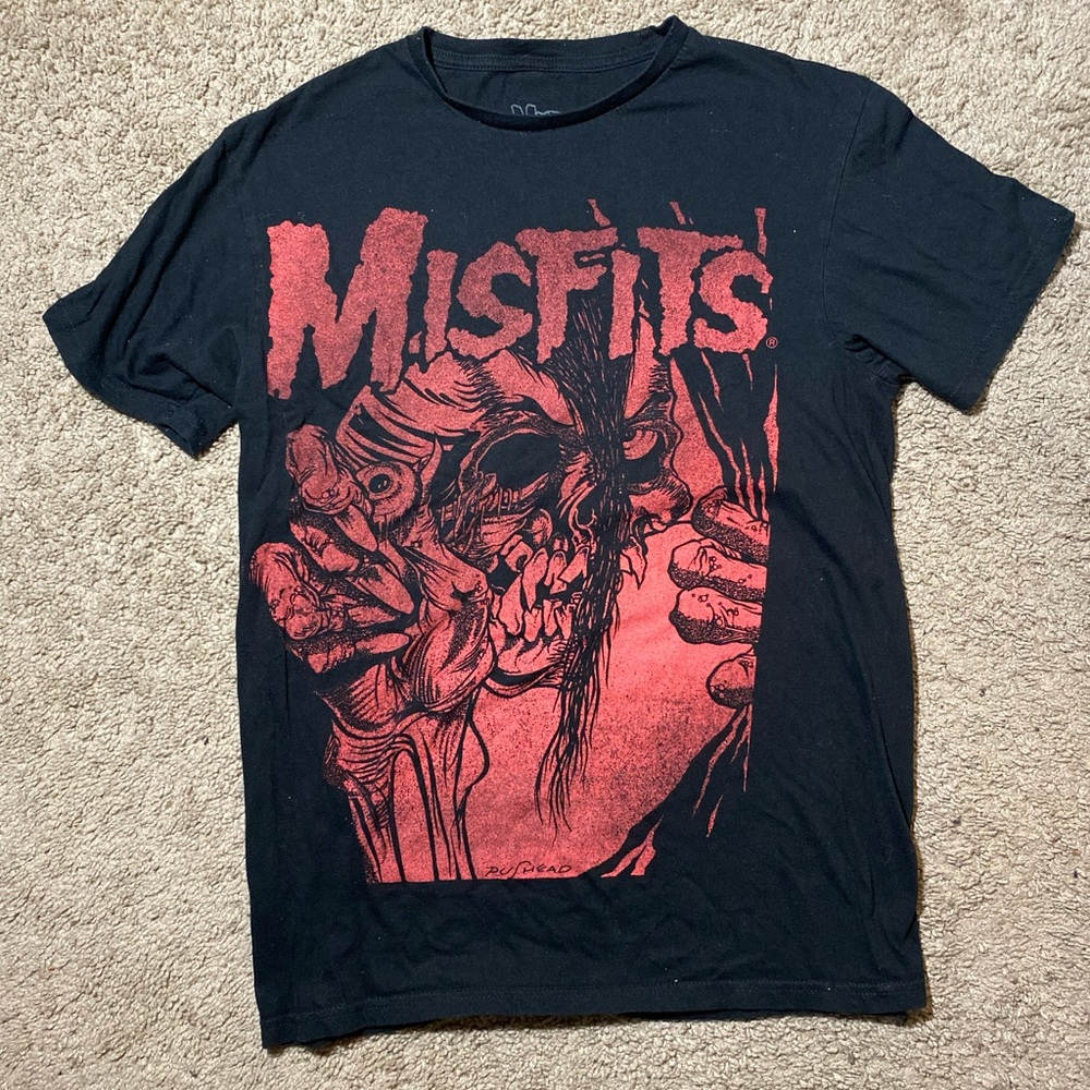 Men’s size medium Misfits band tee